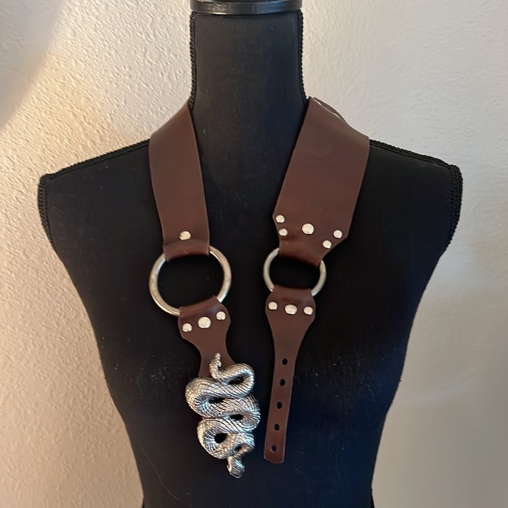 ESCADA Women’s Diamondback Snake Silver Tone Heavy Buckle Brown Leather Belt S/M - Picture 2 of 16